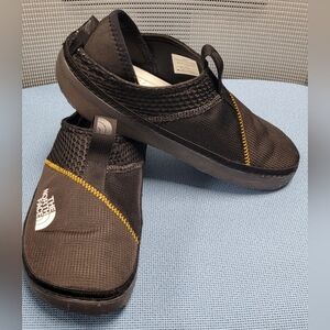 TNF base camp mule casual shoe in/outdoors EUC